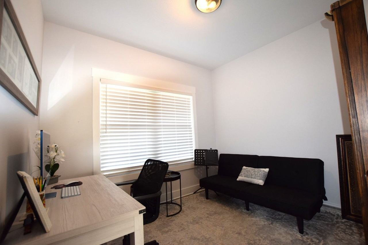 970 Cherry Blossom Ln - Photo 4 of 25