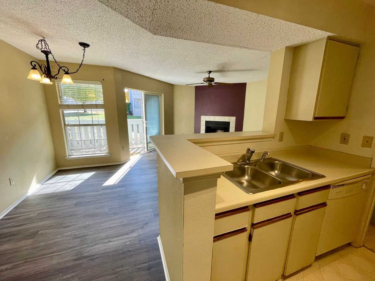 75 Crown Knoll Ct - Photo 5 of 9