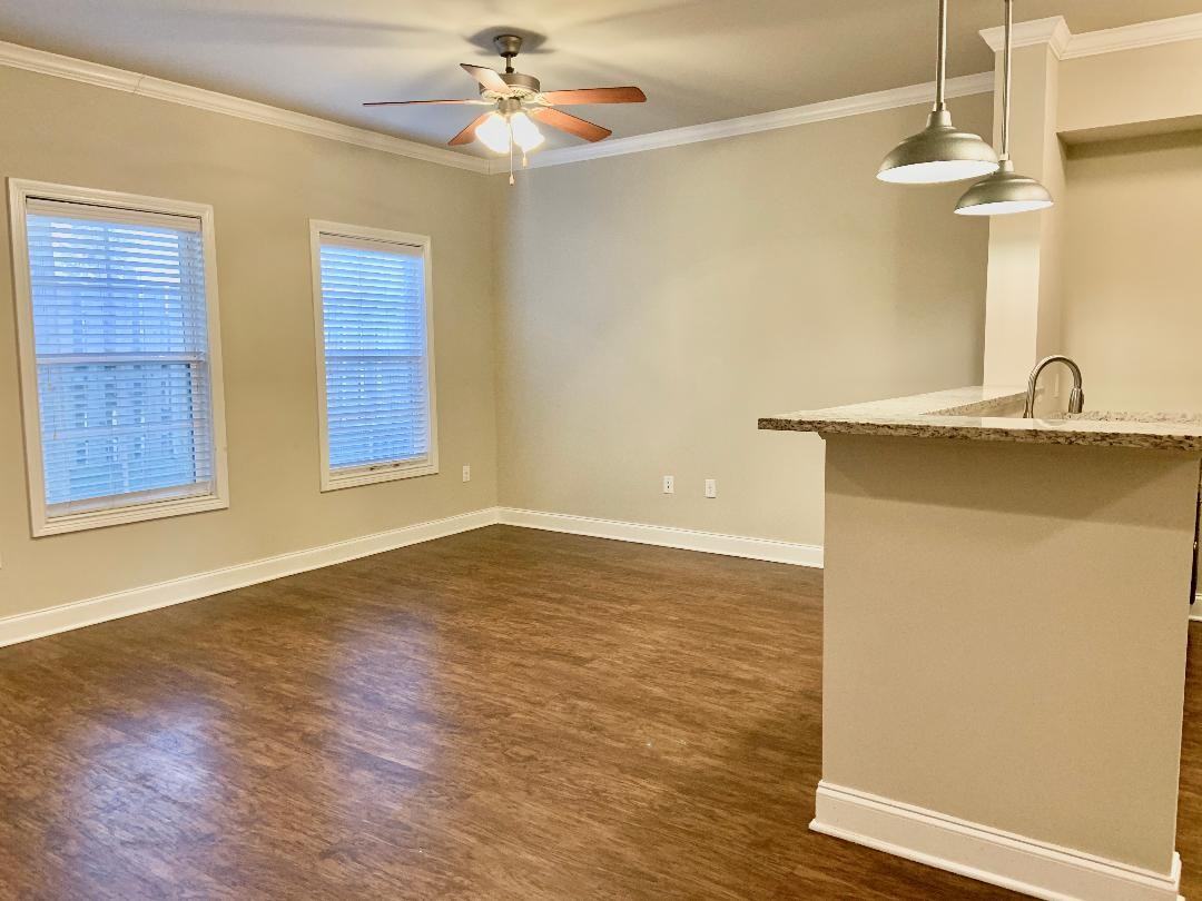 105 Riverwood Ave #B5 - Photo 2 of 14