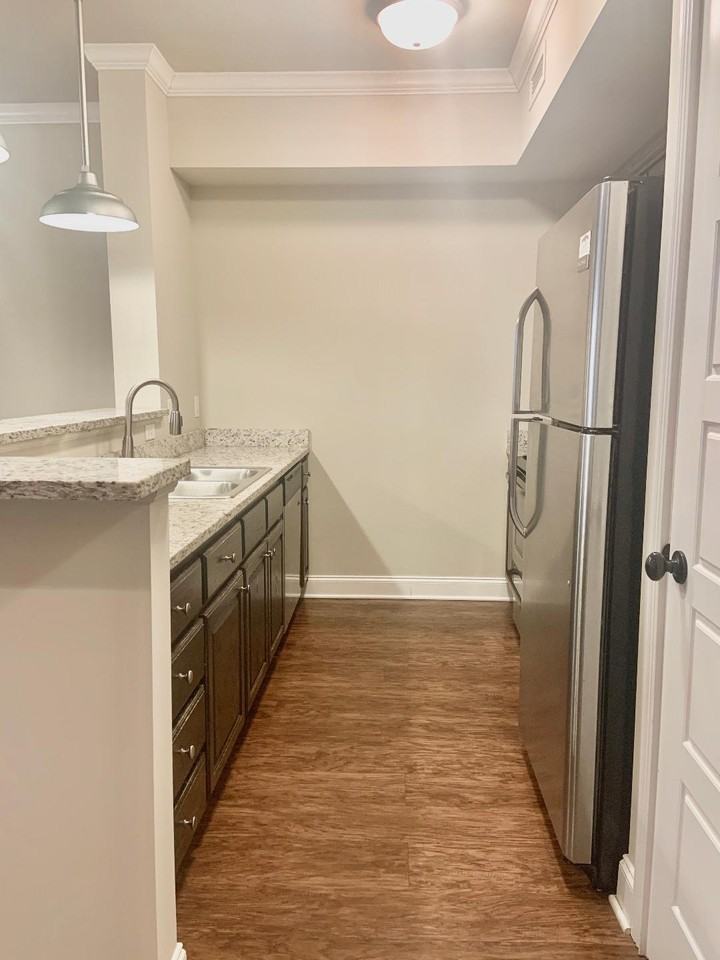 105 Riverwood Ave #B5 - Photo 5 of 14