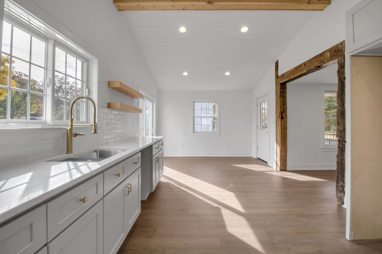 240 Niagara St #NA - Photo 3 of 22