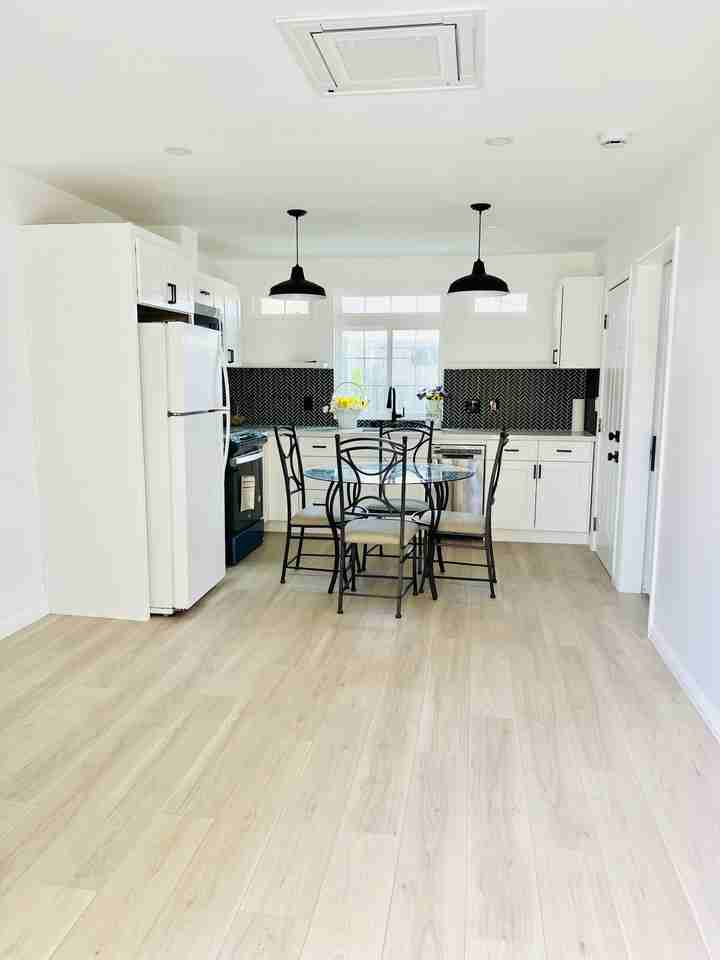 2042 Lyons Dr #NA - Photo 3 of 34