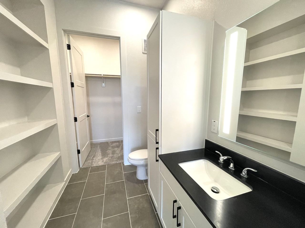 183 Oleander #01-7101 - Photo 6 of 10