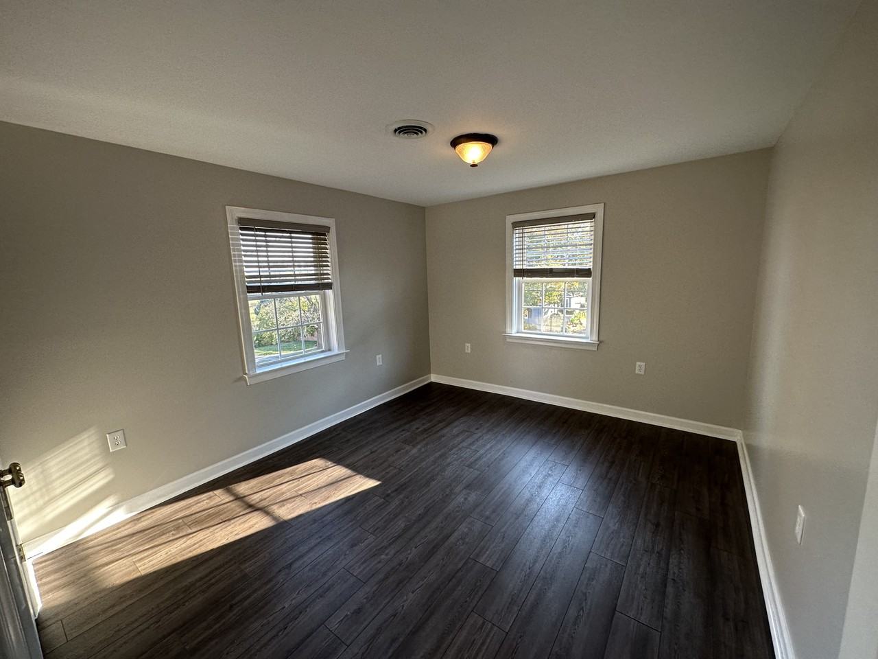 405 Elm St #NA - Photo 3 of 11