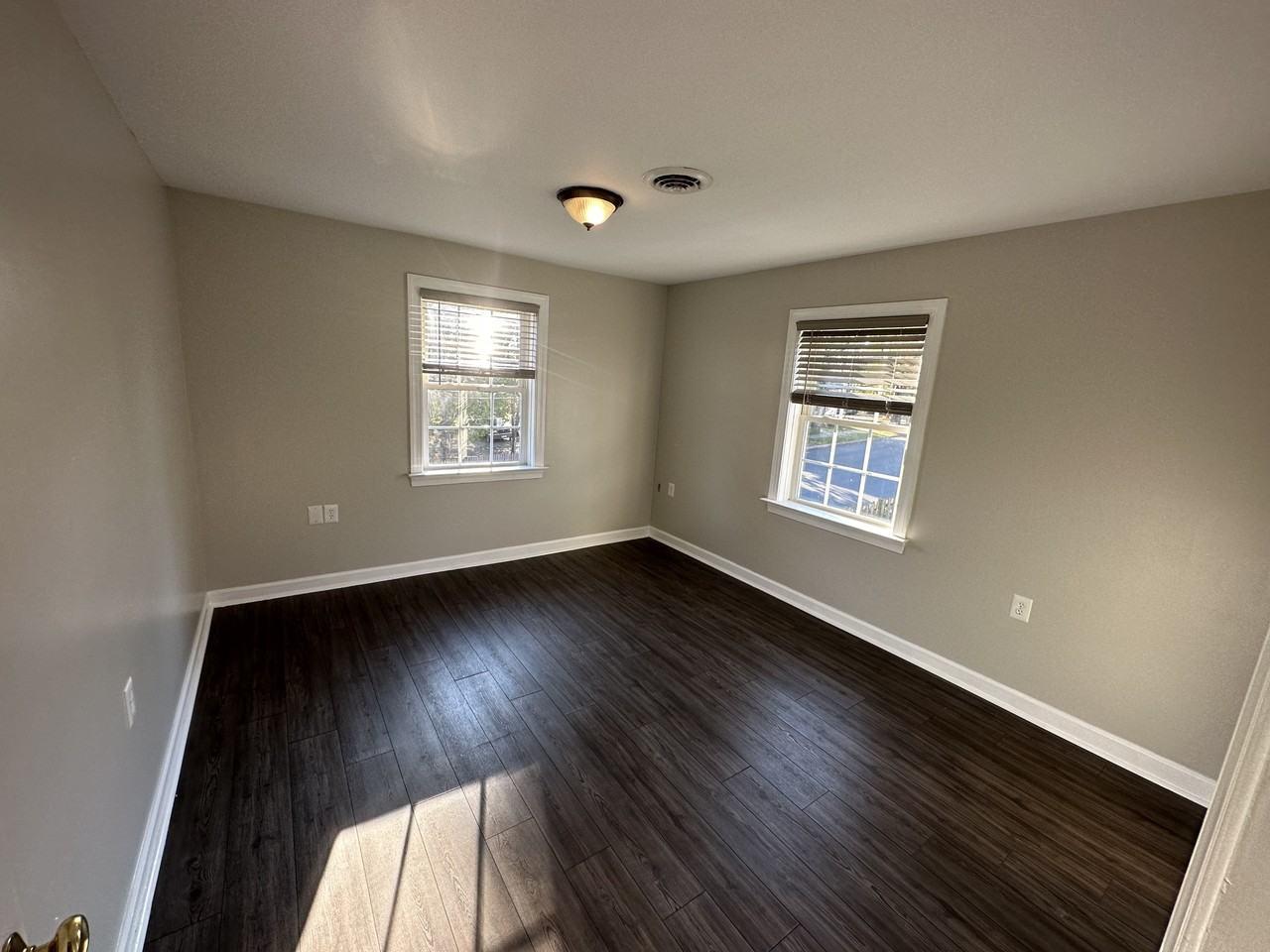 405 Elm St #NA - Photo 5 of 11