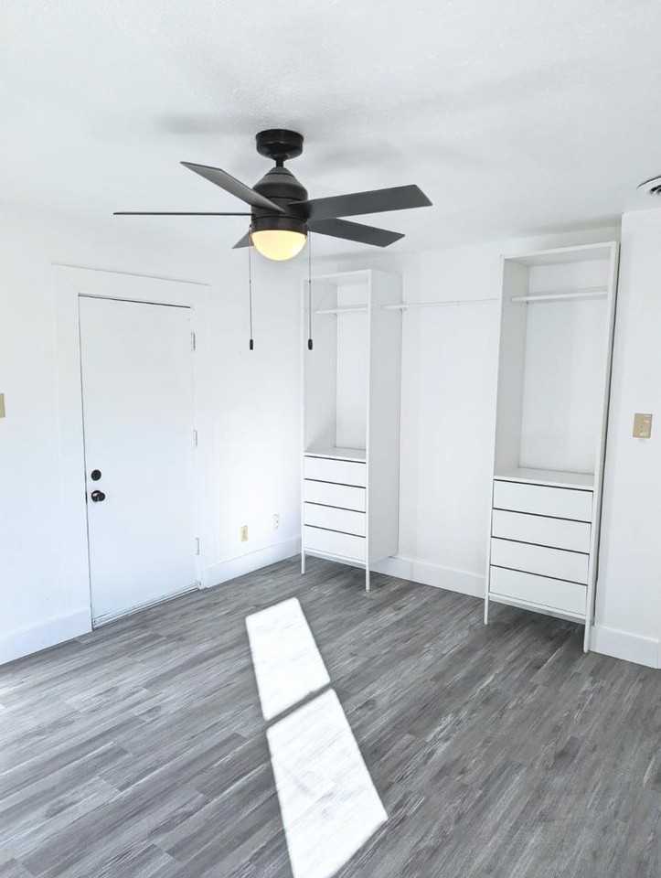 127 E Fleming Ave #A - Photo 4 of 12