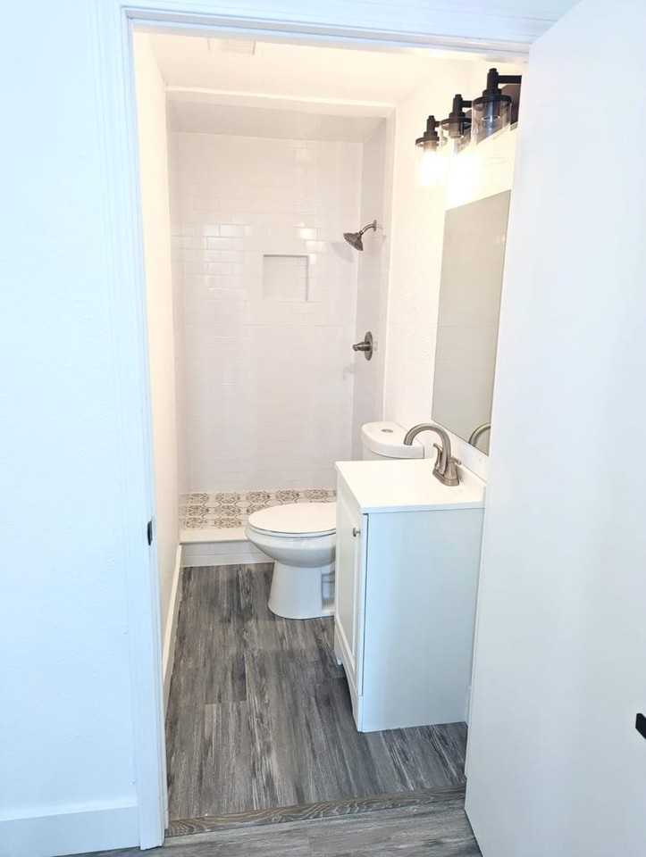 127 E Fleming Ave #A - Photo 5 of 12