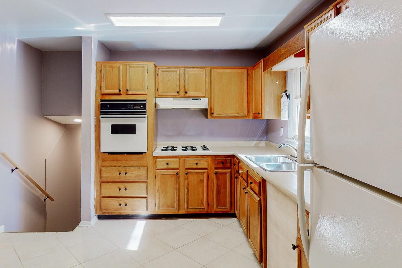 Newgate Dr - Photo 6 of 13