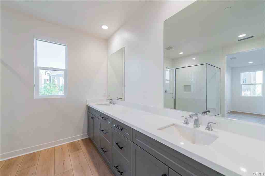 207 Tank - Photo 2 of 8