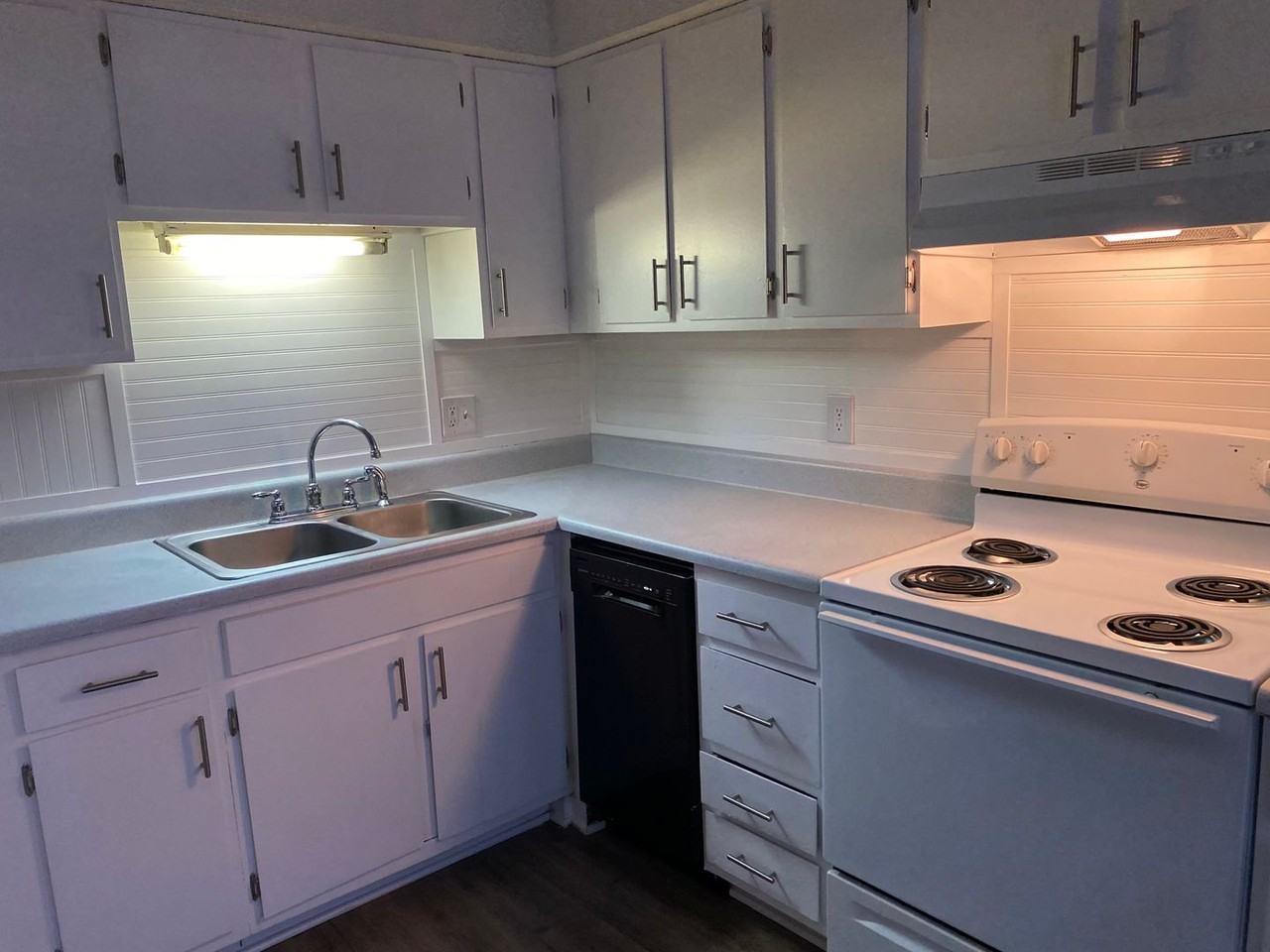 Harbour Ridge - Photo 3 of 24