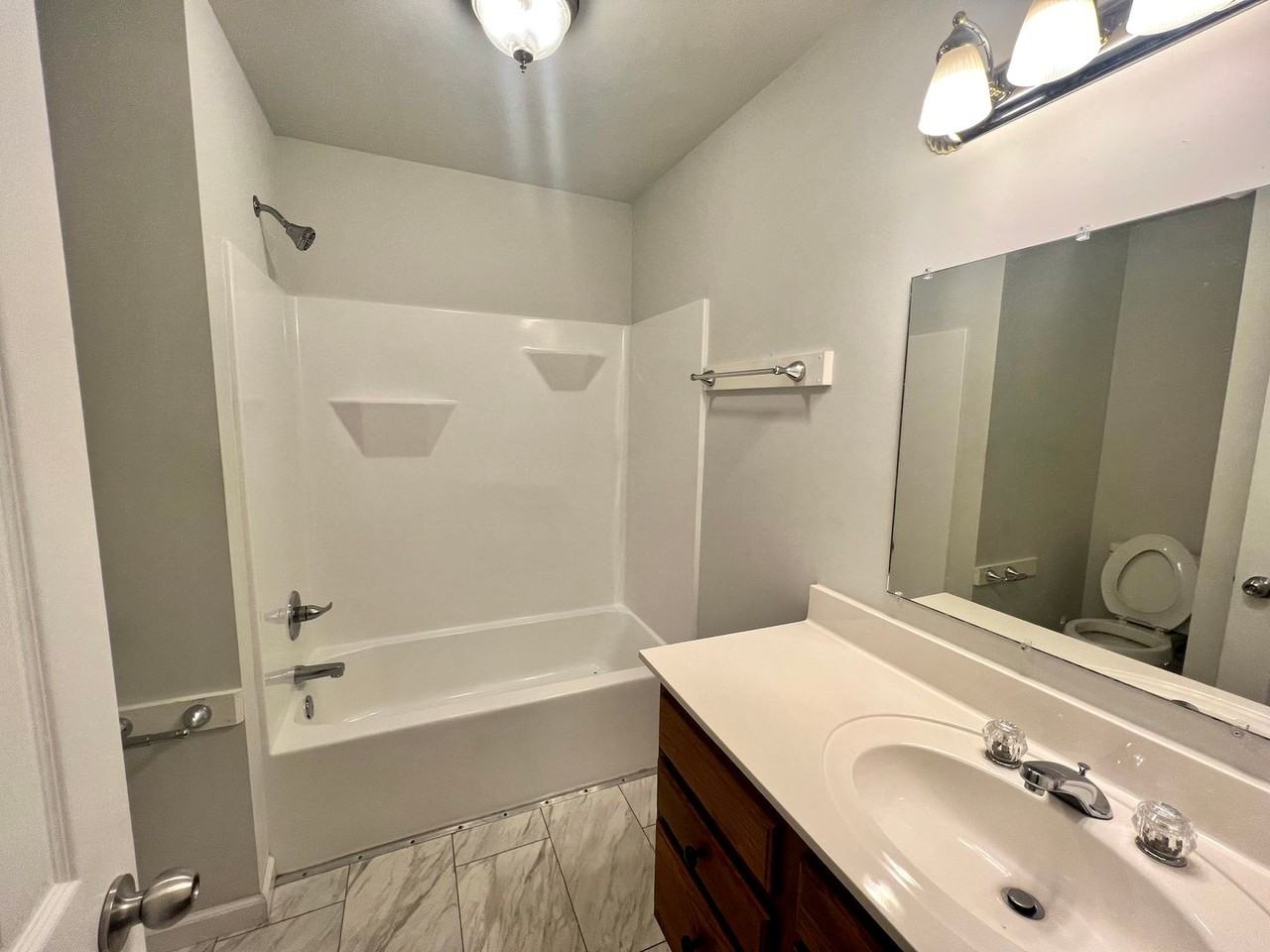 102 Dunn Cir - Photo 5 of 10