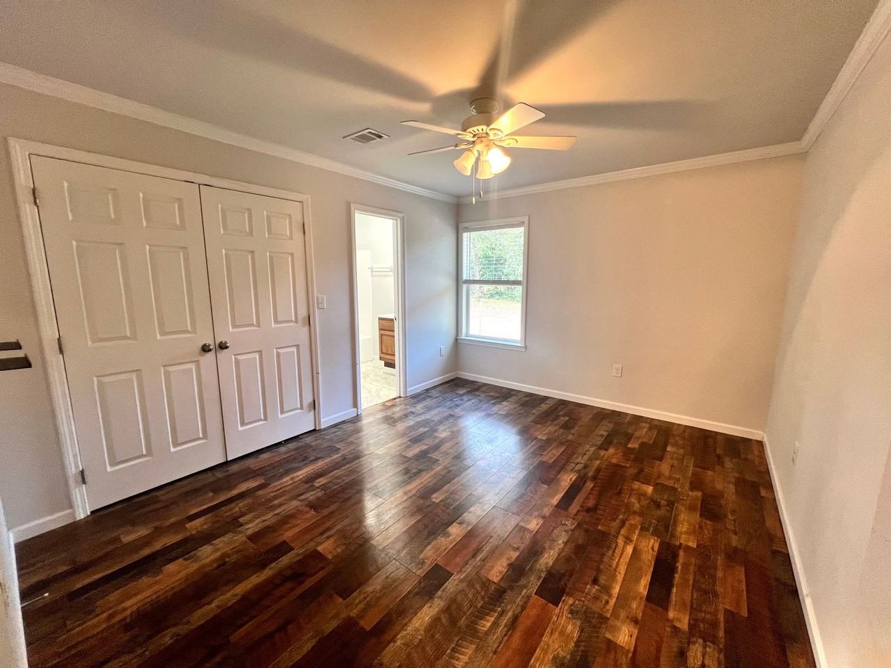 102 Dunn Cir - Photo 6 of 10