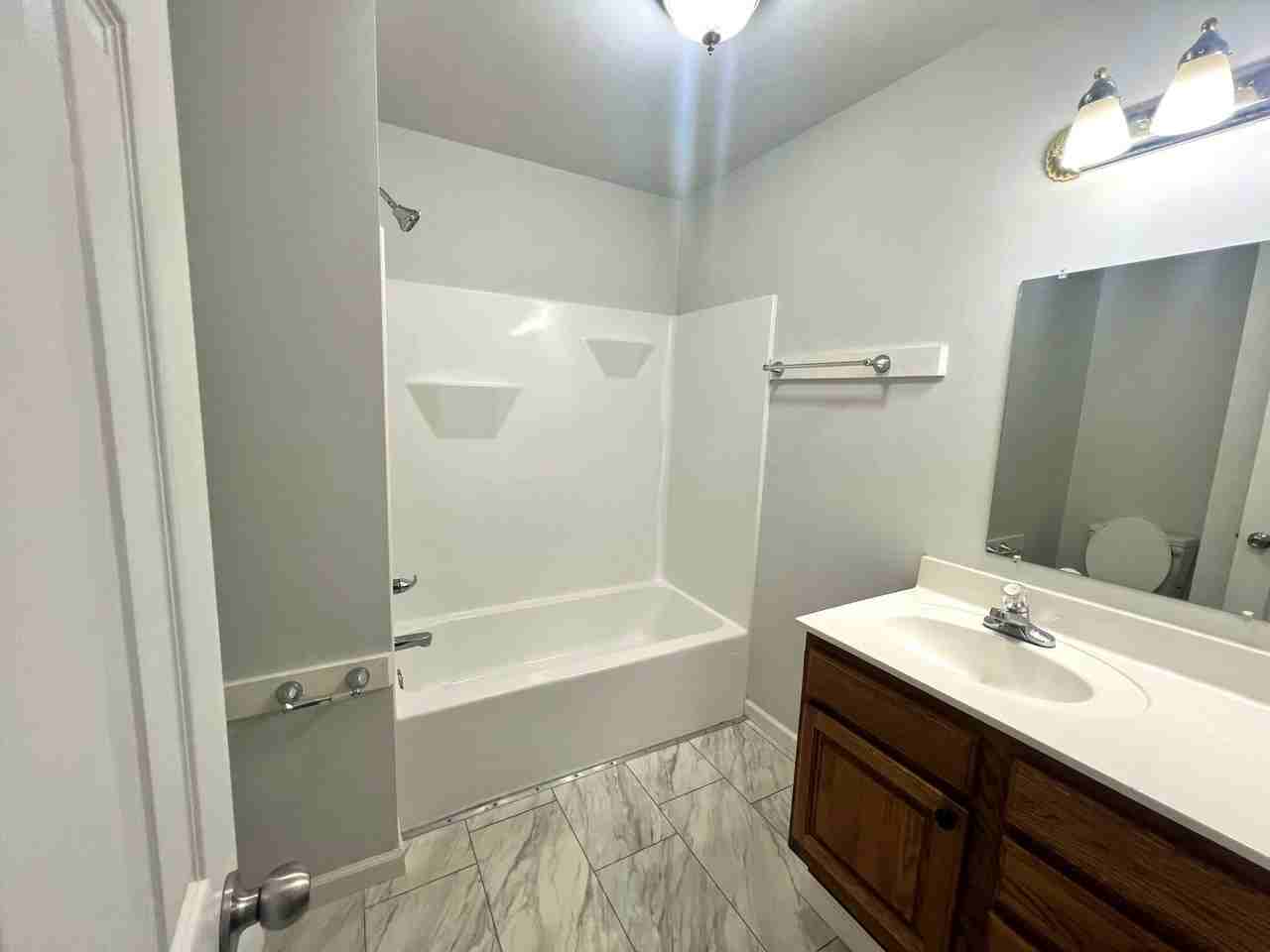102 Dunn Cir - Photo 7 of 10