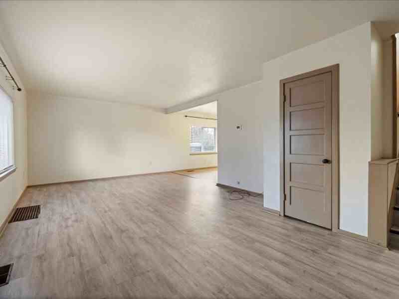 1209 Torbett St #1209 - Photo 3 of 18