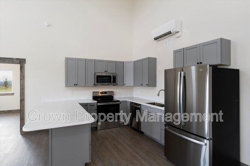 2401 Lower Valley Rd - Photo 4 of 31