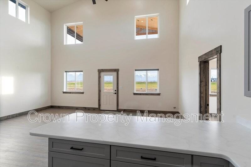 2401 Lower Valley Rd - Photo 5 of 31