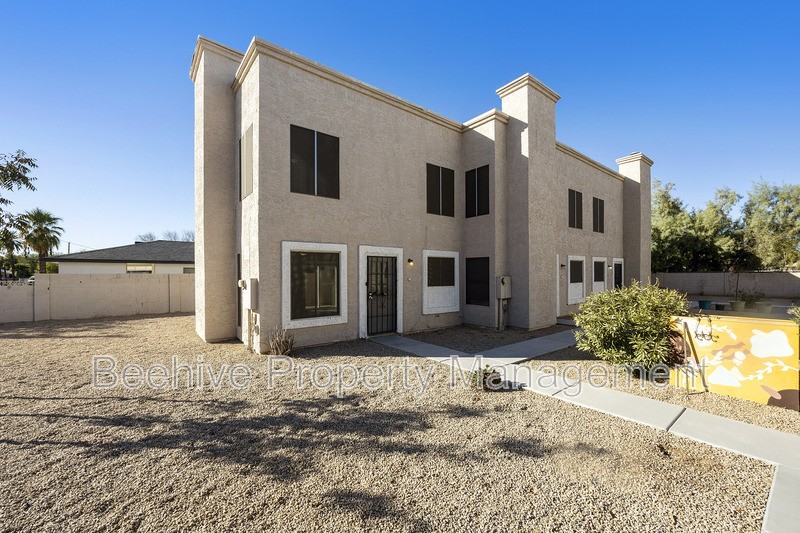 2732 E Culver St #1