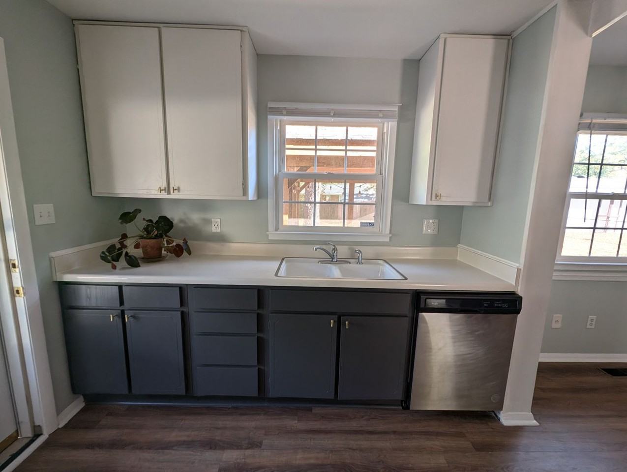 1208 Somerset Rd - Photo 5 of 14