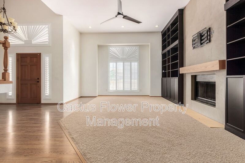 13204 S 38th Pl - Photo 3 of 41