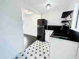 featured image of 503 N 2nd St