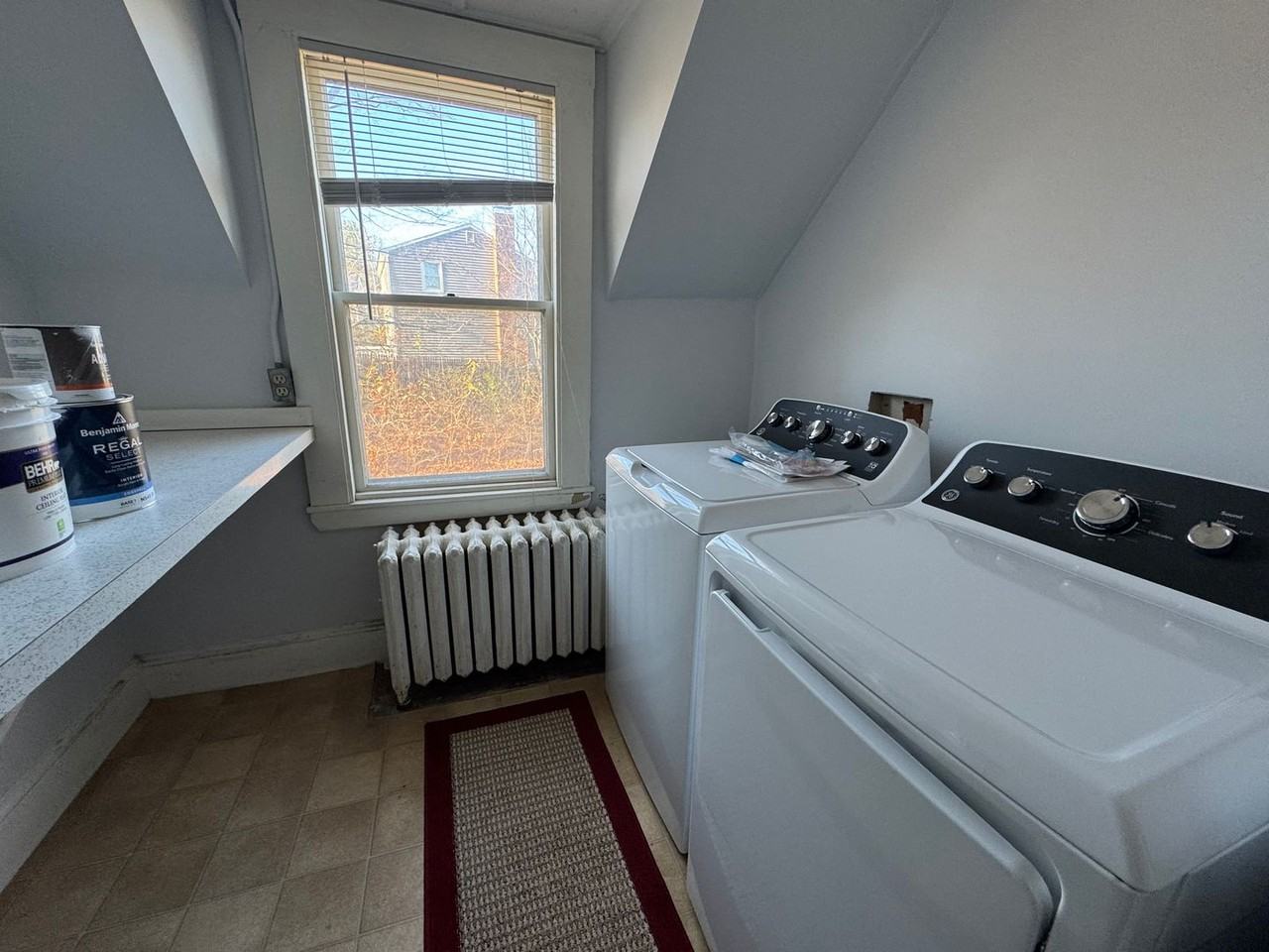 40 Gile St 2nd Fl - Photo 5 of 19