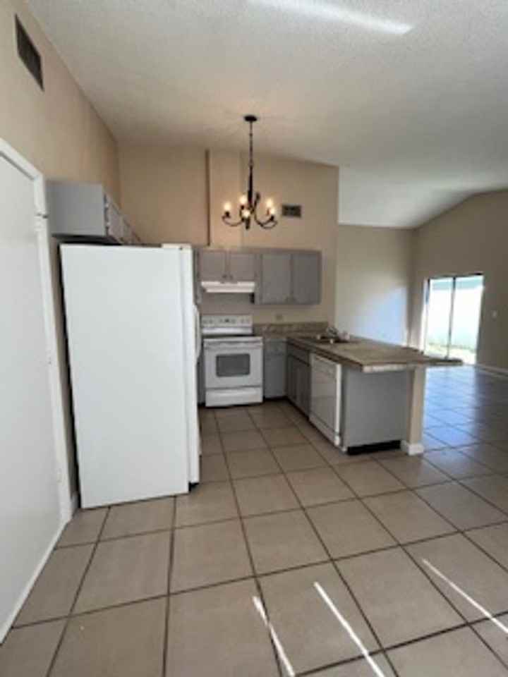 12305 Cloverstone Drive - Photo 6 of 19