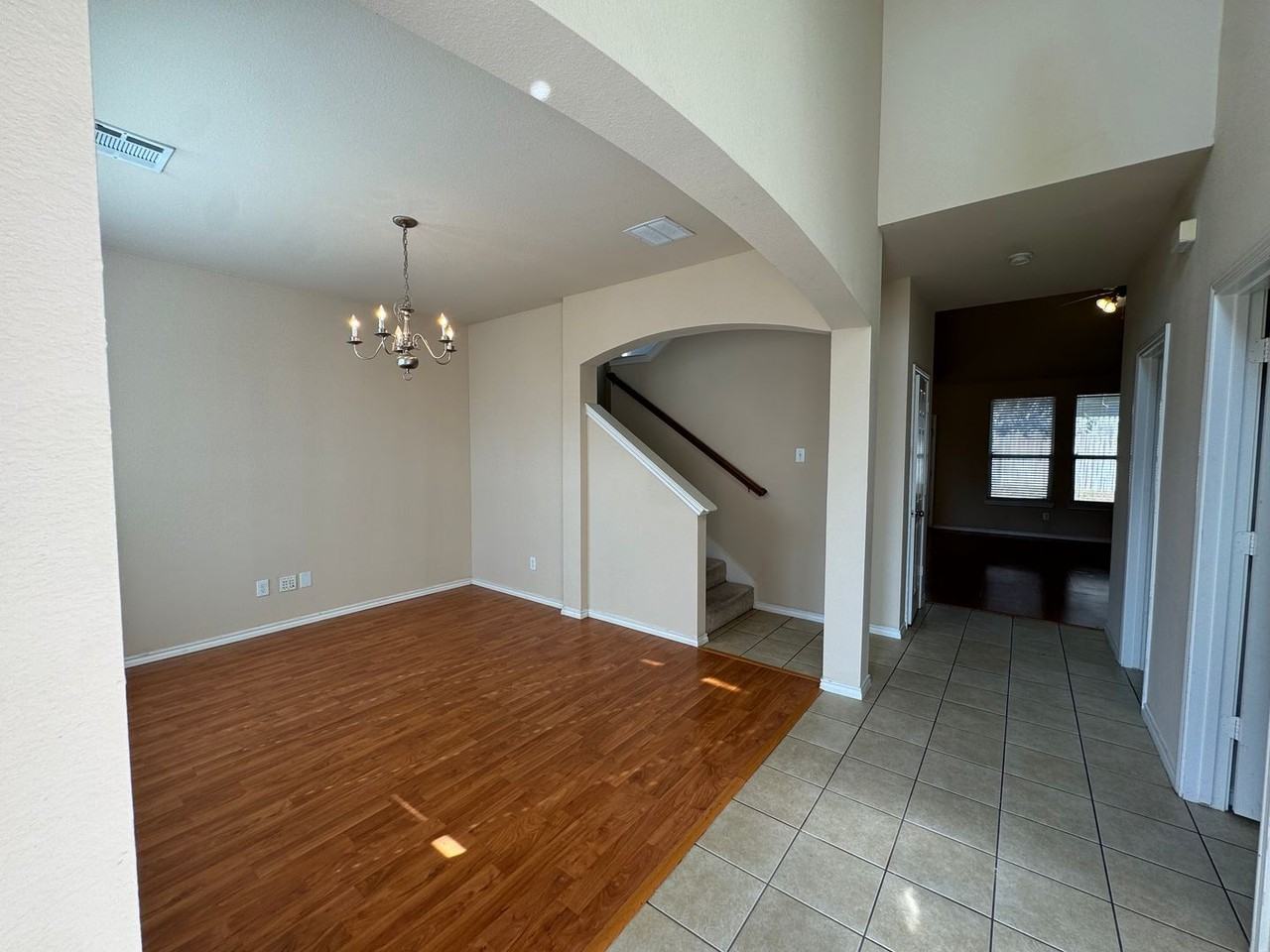 4529 Hickory Meadows Ln - Photo 2 of 20