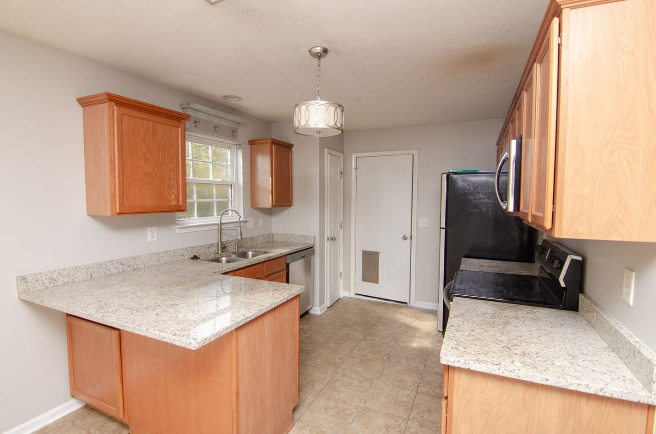 1912 Portview Dr - Photo 5 of 21