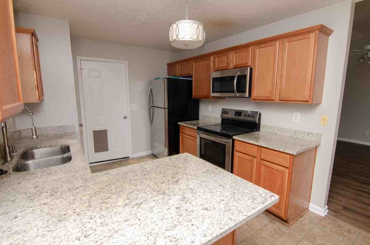 1912 Portview Dr - Photo 6 of 21