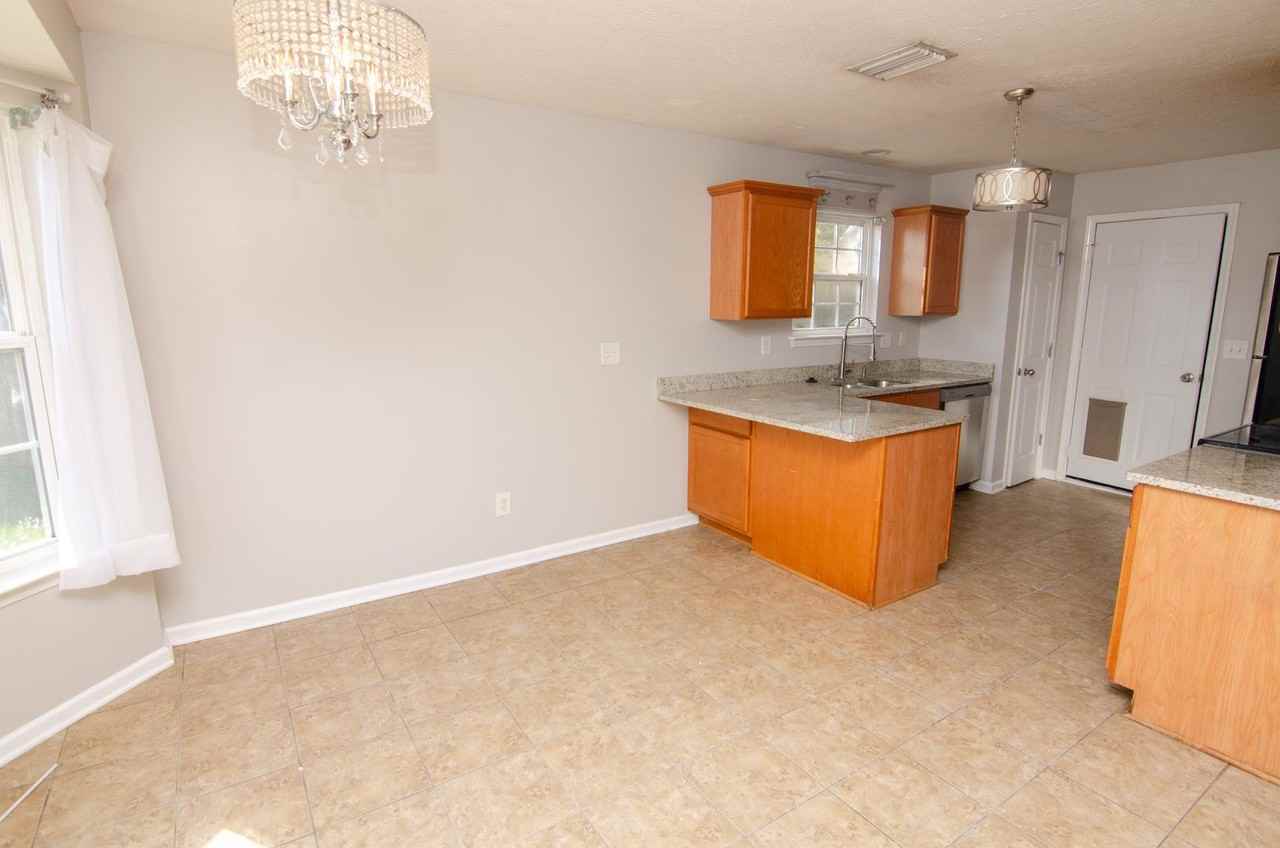 1912 Portview Dr - Photo 7 of 21