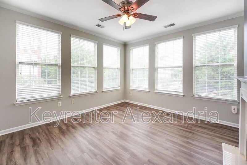 4951 Brenman Park Dr #2 - Photo 3 of 31