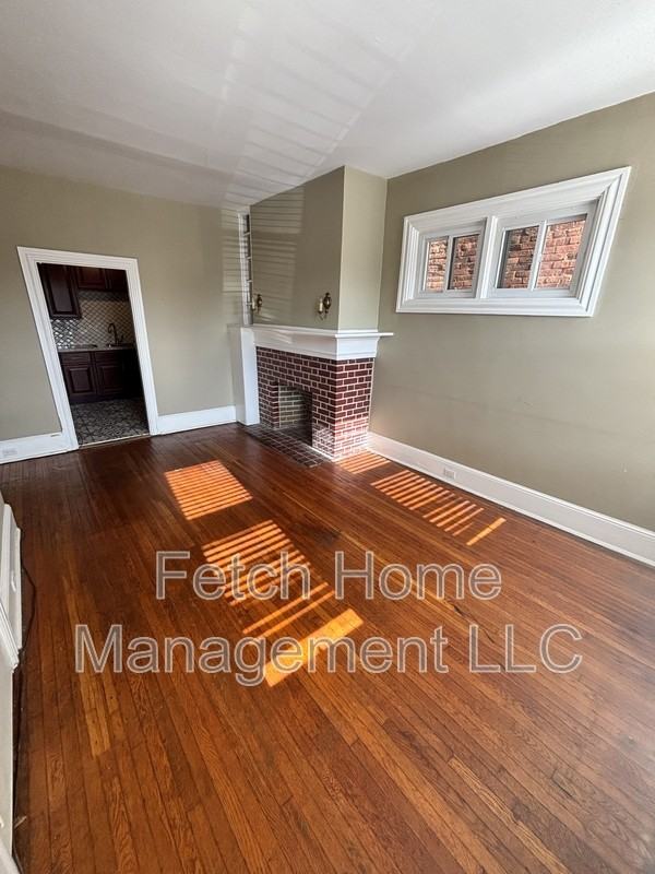 643 W Orange St - Photo 3 of 13