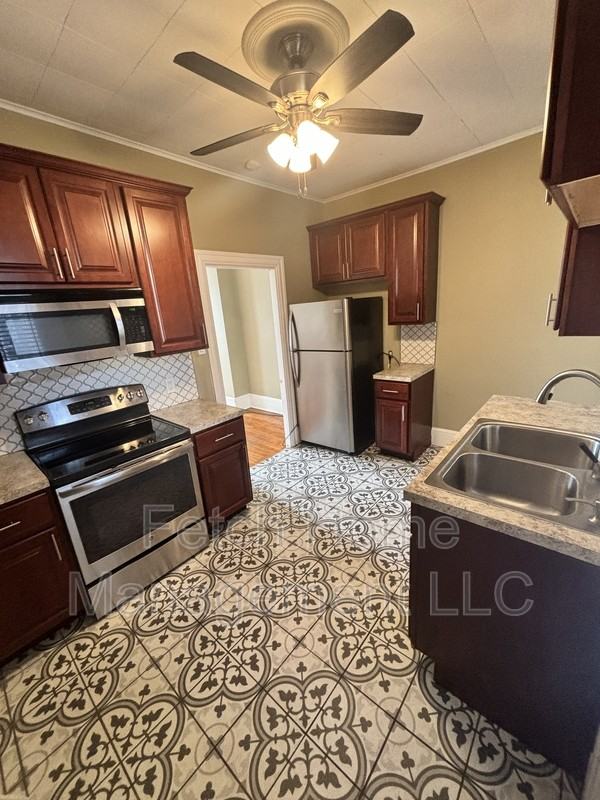 643 W Orange St - Photo 7 of 13