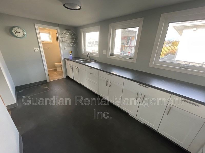 888 Huron Ave - Photo 2 of 11