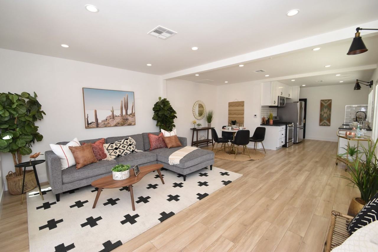 WHITING341 - Photo 3 of 6