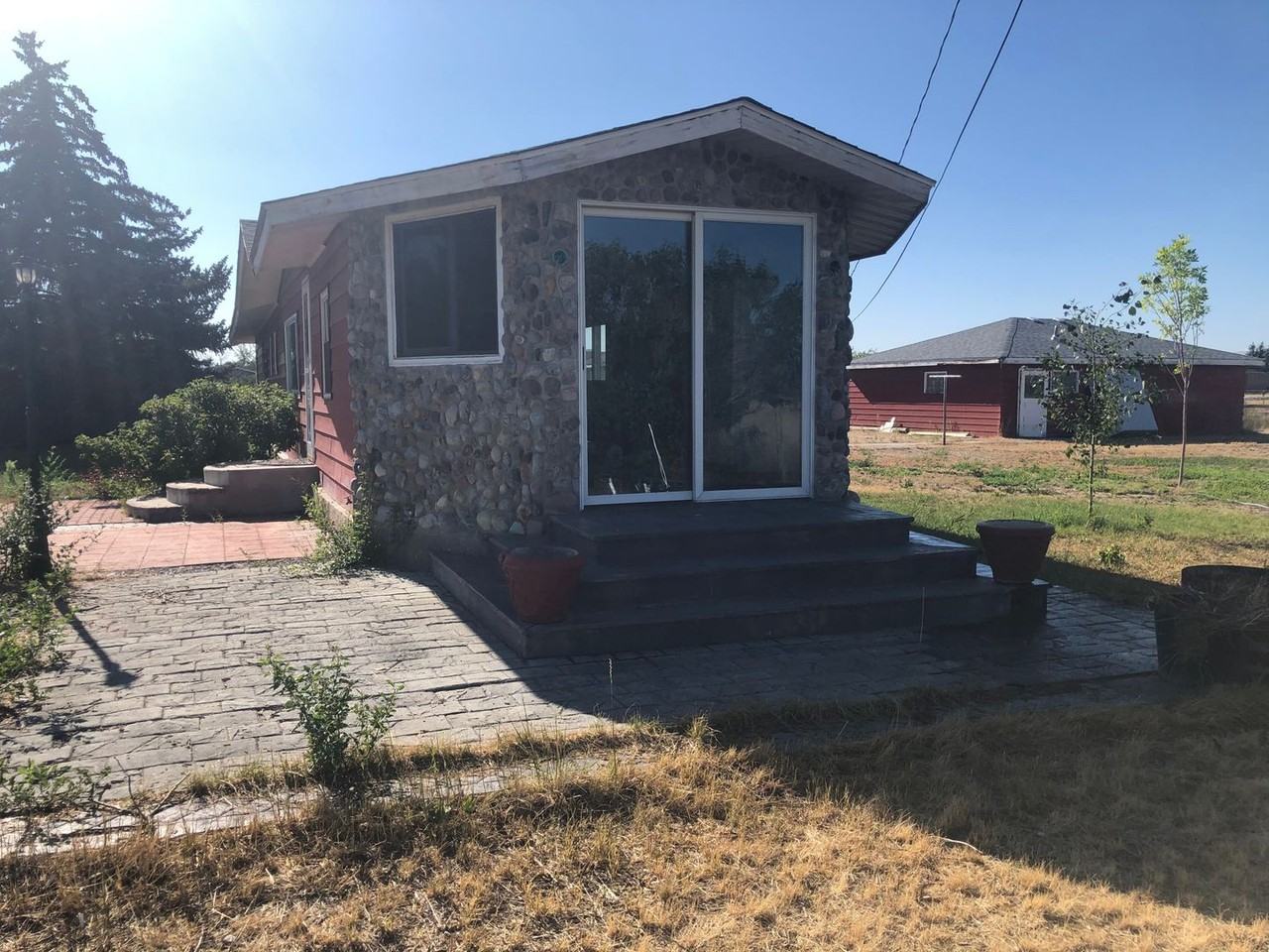 2996 Herrin Rd - Photo 3 of 17