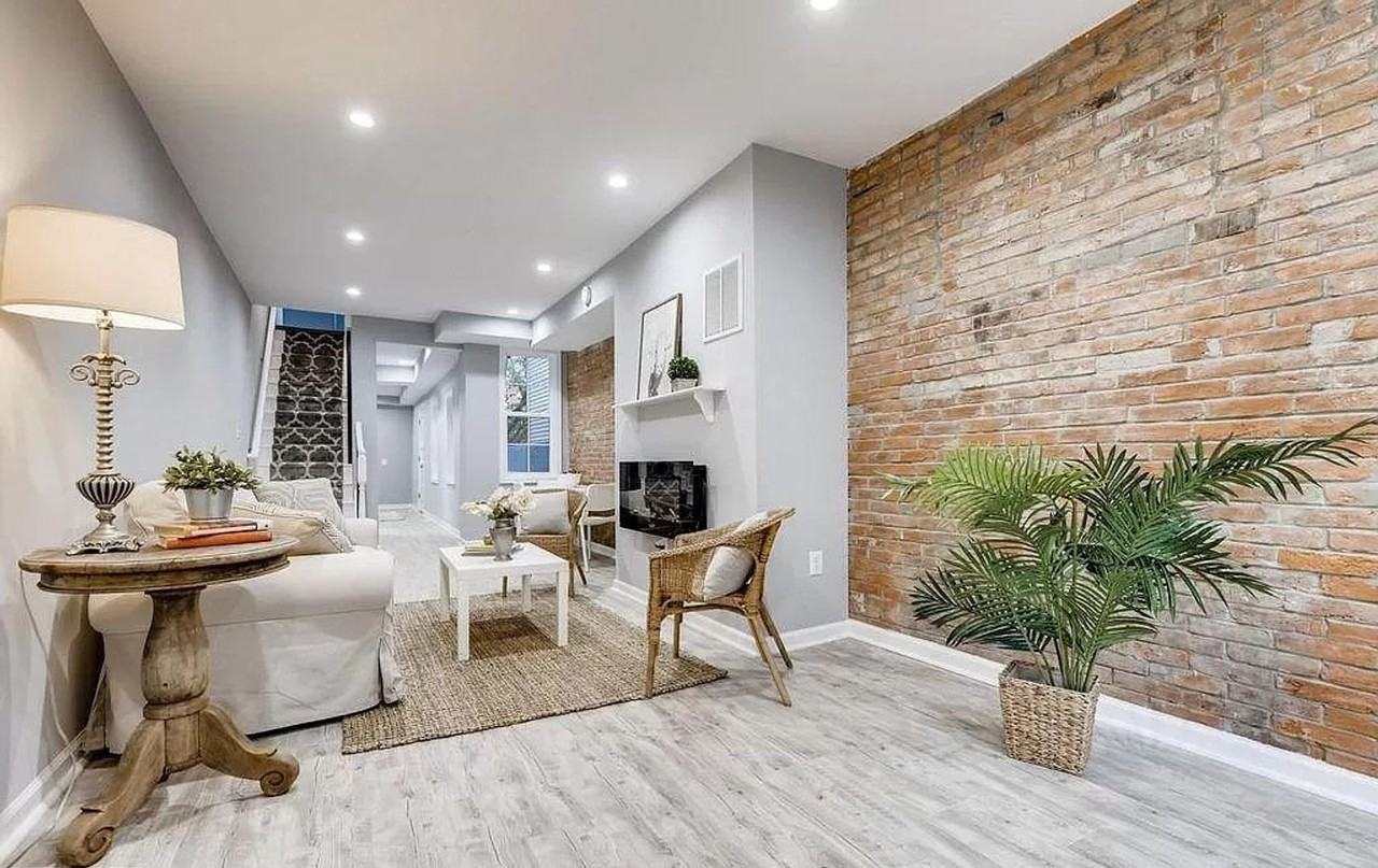 1927 Bank Street - Photo 3 of 9