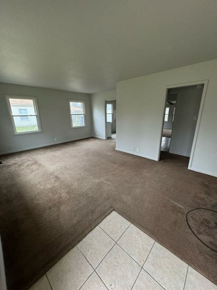 4606 Werling Dr - Photo 2 of 10