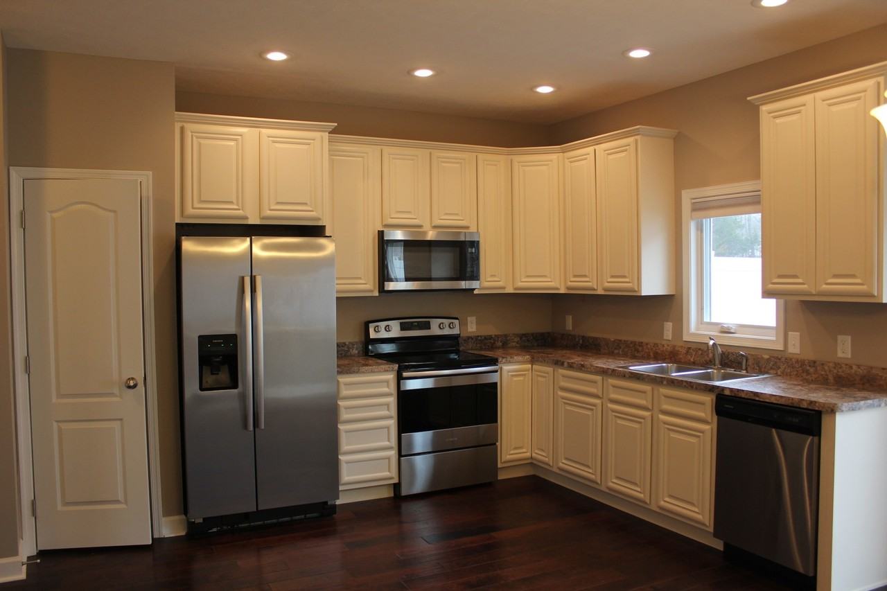 111 Cedar Point Ln - Photo 5 of 23