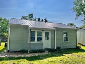 2204 Sloan St - Photo 1 of 1