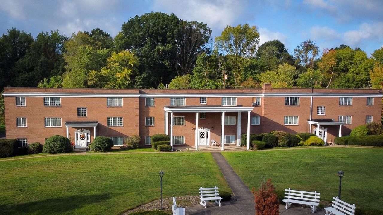 Craigdell Gardens - Photo 7 of 15