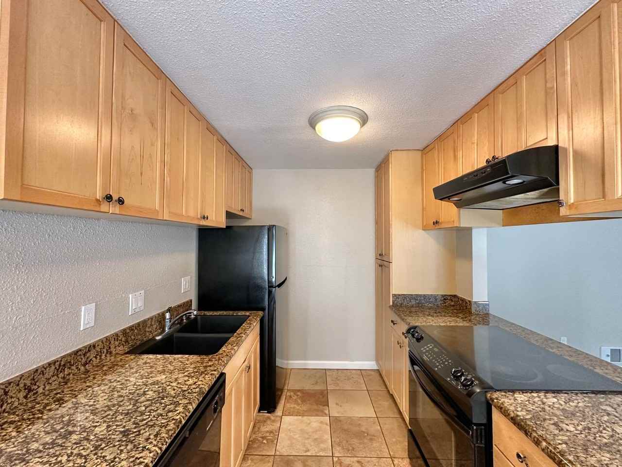 9522 Carroll Canyon Rd #119 - Photo 2 of 7