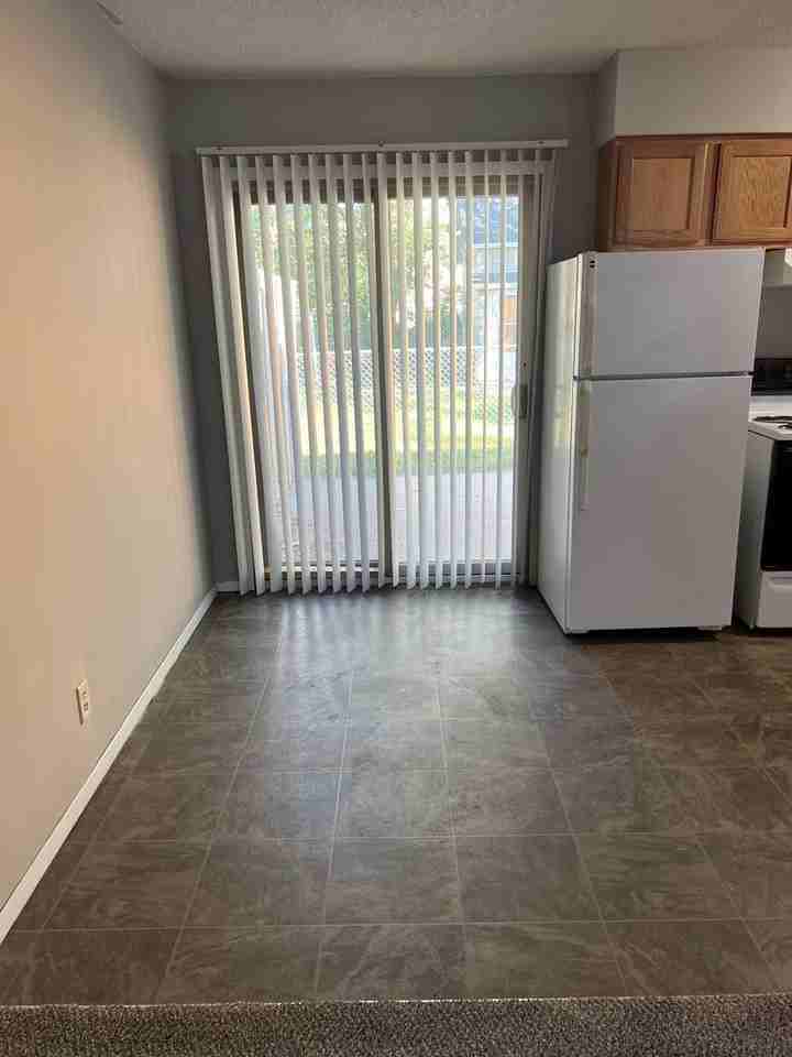 222 B Street - Photo 3 of 8