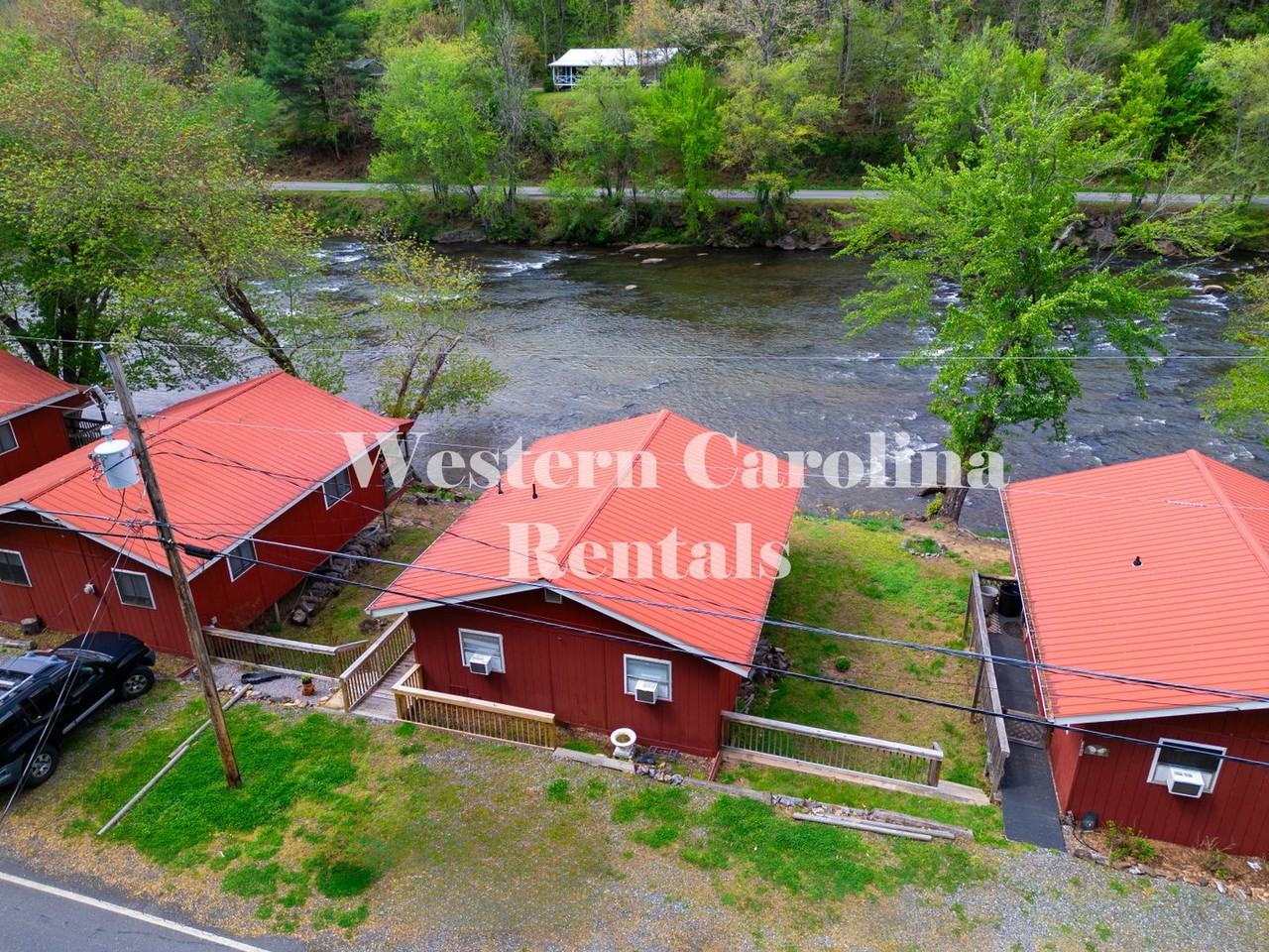 Carol's Cabins - Photo 2 of 50