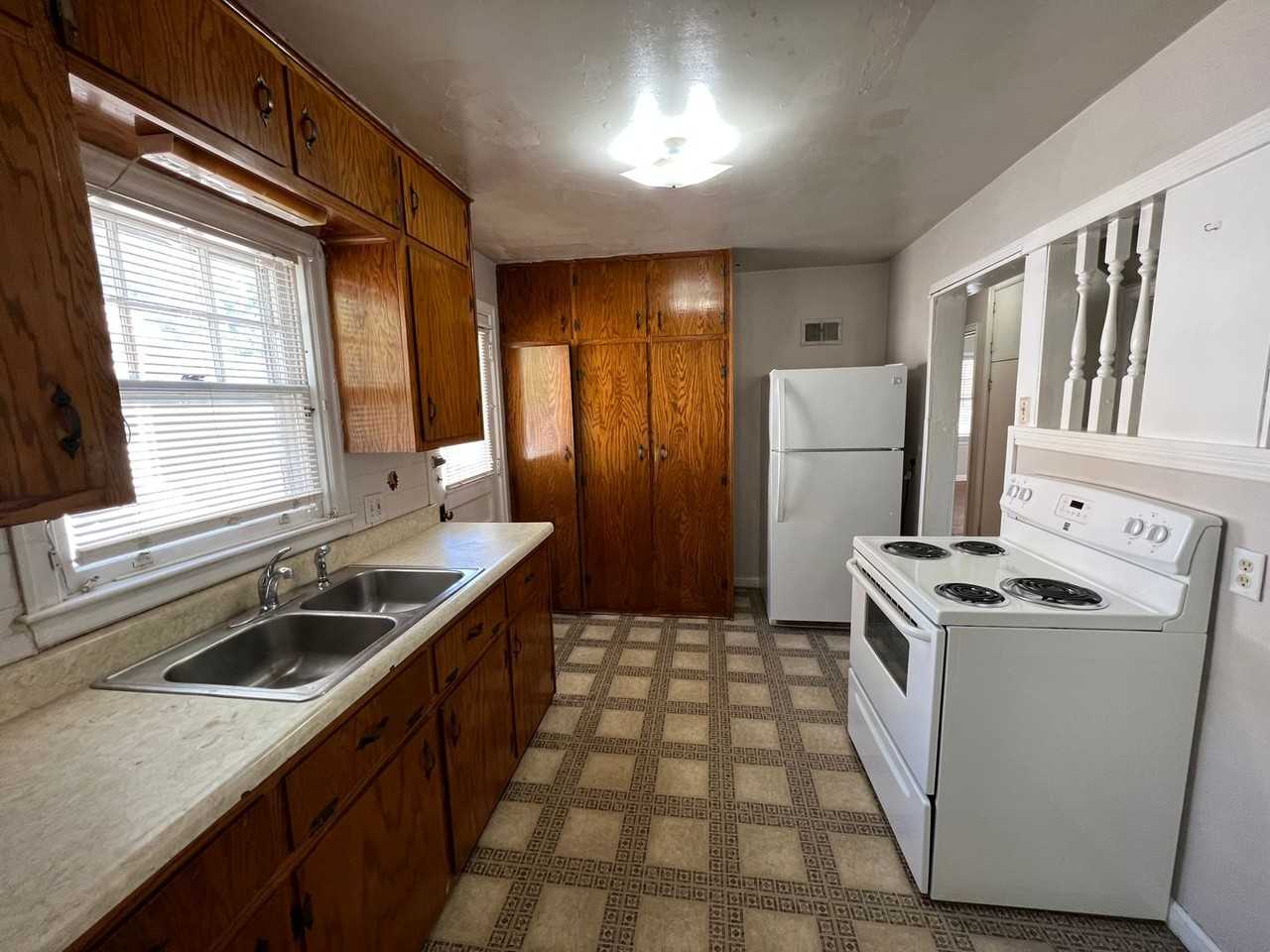 1420 Legore Ln - Photo 5 of 16