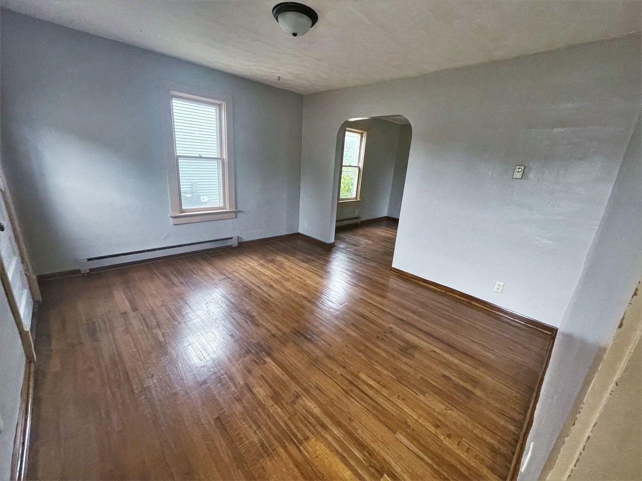 422 W Birch Ave - Photo 2 of 24