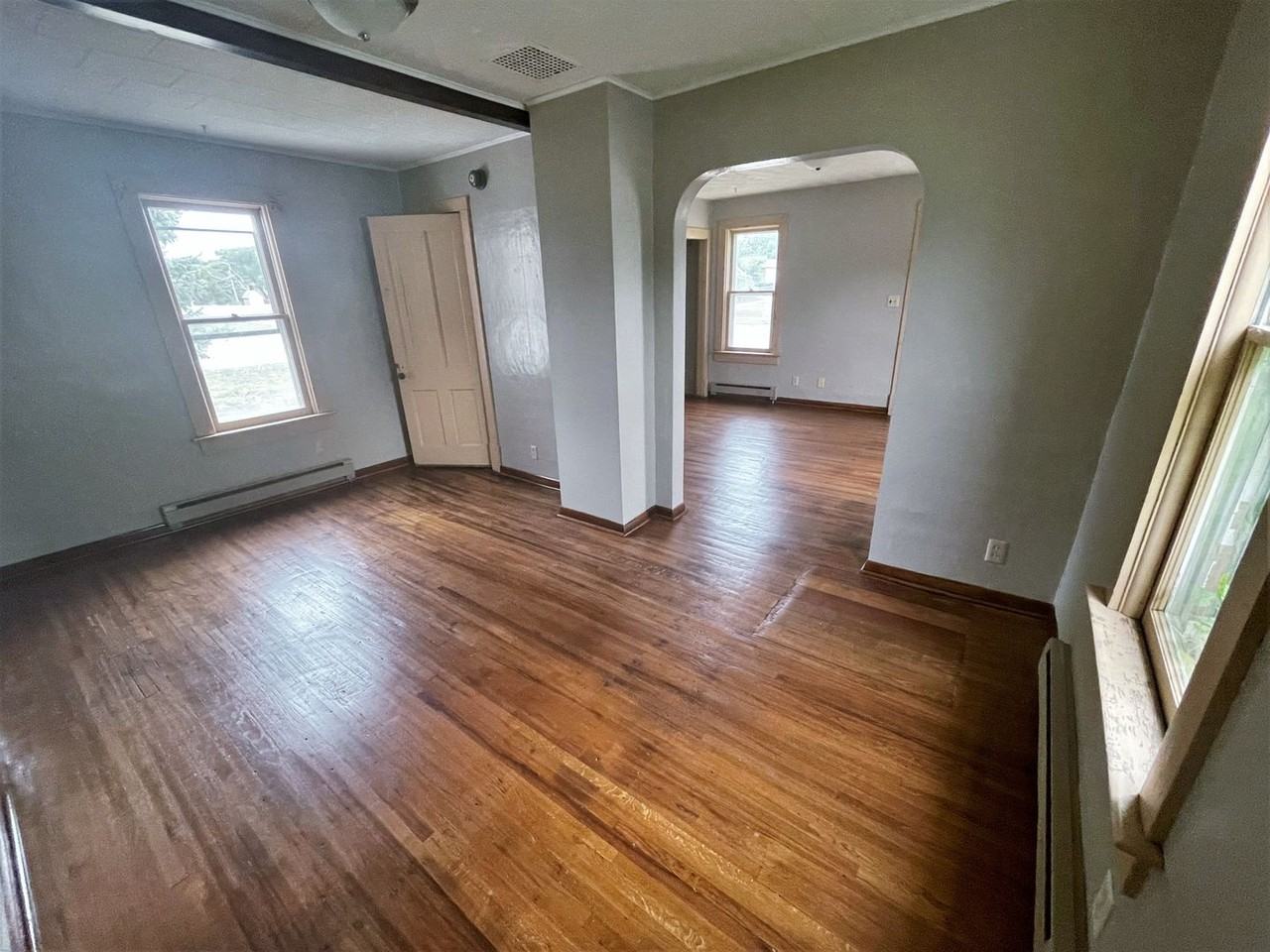 422 W Birch Ave - Photo 3 of 24