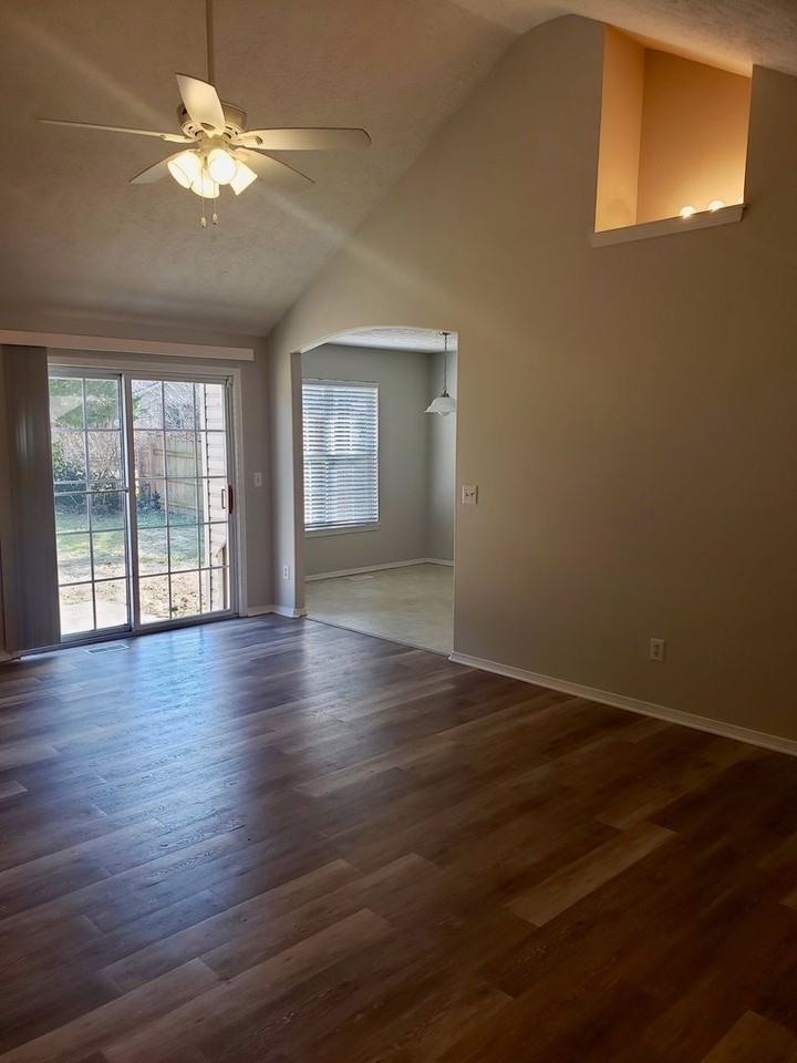 3518 S Brunswick Ave - Photo 4 of 23