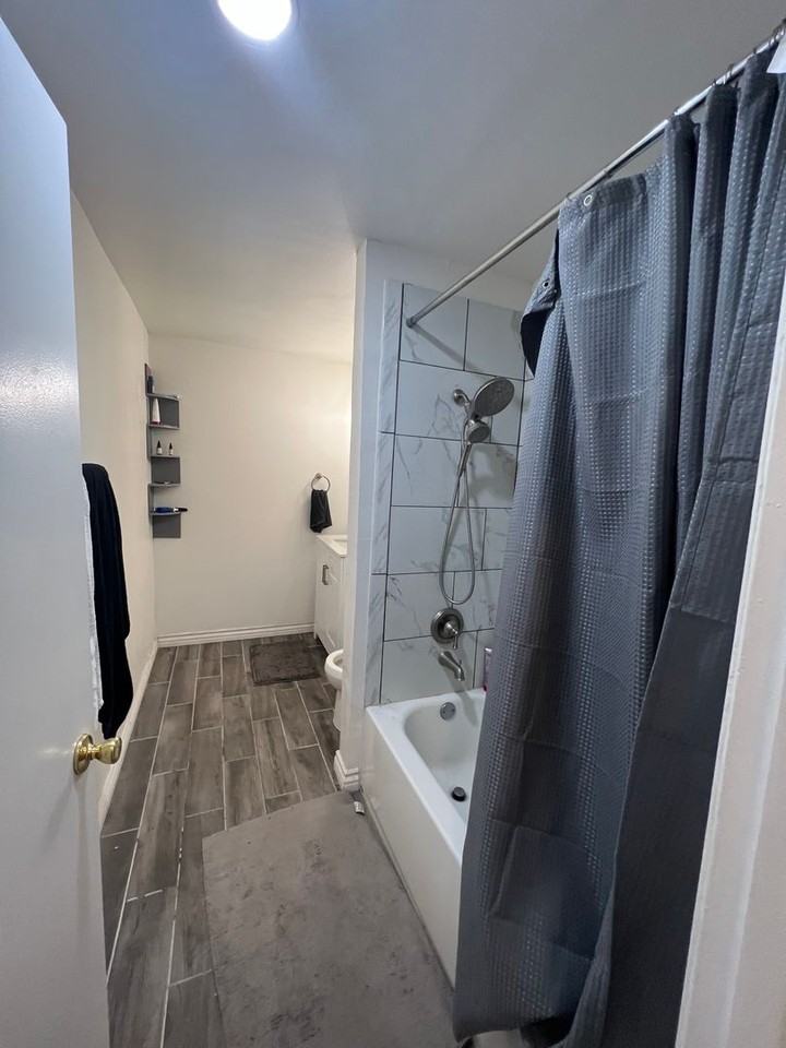 5033 54th St - Photo 6 of 44