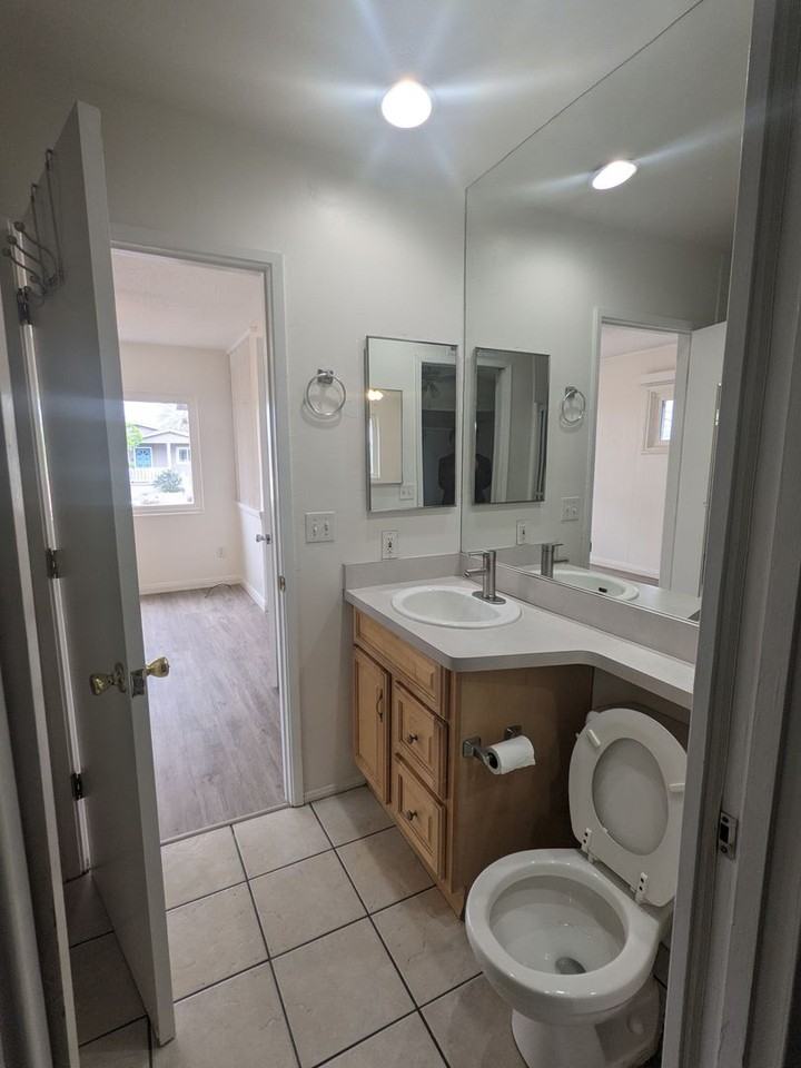 5033 54th St - Photo 7 of 44